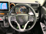 【純正革巻きステアリング】上質な革を使用することで、手にしっかり馴染みとても運転しやすいハンドルです♪