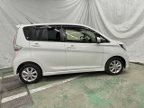 もちろん展示車は、ルームクリーニング済みのピカピカの状態です。お客様のご来店をスタッフ一同心よりお待ちしております。