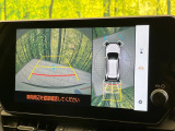 【パノラミックビューモニター】専用のカメラにより、上から見下ろしたような視点で360度クルマの周囲を確認することができます☆死角部分も確認しやすく、狭い場所での切り返しや駐車もスムーズに行えます。