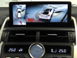 純正ナビ付です。もちろん車両後方を表示するバックガイドモニターが付いていて車庫入れ安心!