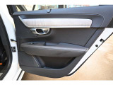 詳細お問い合わせは、VOLVO CAR 姫路まで。079-292-5481