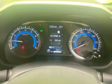 視認性の高いメーター類で、運転に必要な情報を的確に把握できます。明るくクリアな表示で、安全運転をサポートします。運転に集中できます。