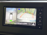 【マルチアラウンドモニター】専用のカメラにより、上から見下ろしたような視点で360度クルマの周囲を確認することができます☆死角部分も確認しやすく、狭い場所での切り返しや駐車もスムーズに行えます。