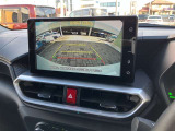 バックガイドモニターで、後方を確認しながら安心して駐車することができます。運転初心者も熟練者も必須の機能ですよ!