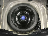 スペアタイヤ付き車両です。