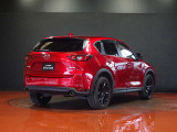 【CX-5】上質感と精悍さを兼ね備え、ワイド感を強調した意匠。オールラウンドな機能美と品格、洗練されたデザイン。