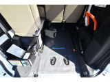 店は日本全国どこでも納車は無料です!おかげさまで全国からご注文を頂いています。詳しくは当社ホームページにて。「坂出自動車」で検索して下さい。
