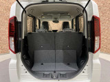 ■充実のアフターサービス■ 車の販売はもちろん、自社整備工場・自社鈑金工場・オイル交換&点検専門店舗を完備しておりますので納車後もお客様のカーライフをトータルでサポートいたします。