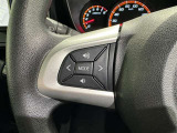 ステアリングスイッチ装備!運転しながら手元でオーディオの操作などができます。