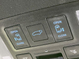 【両側パワースライドドア】スマートキーや運転席のスイッチで後席両側スライドドアの開閉が可能♪電動だから力を入れてドアを開ける必要が無く、小さなお子様でも簡単に開け閉めでき快適です♪