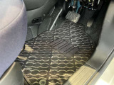 中古車は1点ものです。店頭商談、他のお客様からのお問い合わせ等でタッチの差で売約となってしまう場合がございますので予めご了承ください。