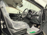 オイル・タイヤ交換などの日常整備などはもちろん、車検対応、事故や故障の修理対応など、様々な場面にてお客様をサポート致します。