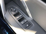 車両の詳細、ご質問につきましては、営業スタッフまでお気軽にご連絡下さいませ。遠方のお客様には実車の詳細動画送信も承ります。お問合せをお待ち致しております。