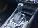 アクセルペダルを踏み込む量や速さに応じて変速パターンをし、人馬一体の運転感覚を発揮してくれる6速オートマ!