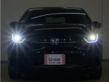 LEDヘッドライト(オートハイビーム機能付)が搭載されており、遠くまで明るく均一に照らし、高速道路等での安心感が向上しております。