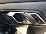 車両の詳細、ご質問につきましては、営業スタッフまでお気軽にご連絡下さいませ。遠方のお客様には実車の詳細動画送信も承ります。お問合せをお待ち致しております。