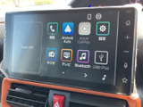 電話やラジオ、Bluetooth、USB/iPodなどのメニューが並び、使いたい機能を画面から選べます。