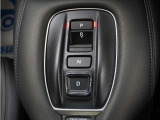 シフトはボタン操作となっており、直感的な操作性により、ドライバーの快適な運転を支援。P・N・Dは押す、Rは引くという人間の感覚にマッチした操作感です。