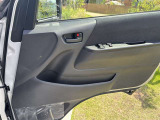 パワーウィンドウです!運転席でラクラク操作!元気なお子様やワンちゃんのイタズラも防いでいただけますよ。