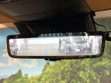 【デジタルインナーミラー】後席の大きな荷物や同乗者で後方が確認しづらい時でも安心!カメラが撮影した車両後方の映像をルームミラー内に表示。クリアな視界で状況の確認が可能です!