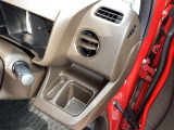 ご成約のおクルマ全て、エンジンオイルを交換してご納車させていただきます!また、点検時に消耗品の状態確認も行い必要に応じて新品交換させていただきます!