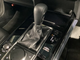 全てのトランスミッションのメリットを兼ね備えた理想的なAT、それがSKYACTIV-DRIVE(スカイアクティブドライブ)。「滑らかな変速」「ダイレクト感のあるシフトフィール」そして「低燃費」が特長です!