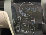 【オートエアコン】お好みの温度に設定して頂くと、車内の温度を自動調整♪快適にクルマの中を過ごして頂けます。