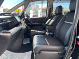 【助手席 】納車前には専門業者にてクリーニングを実施し綺麗な状態でお渡します!