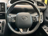 【純正革巻きステアリング】上質な革を使用することで、手にしっかり馴染みとても運転しやすいハンドルです♪