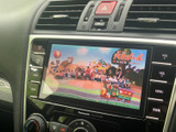 映像を画面に表示でき、停車中の待ち時間などにテレビを視聴できます。画面いっぱいに映像が表示されるため内容を楽しみやすく、車内で過ごすひとときに活用いただけます。