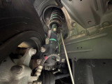 お車を安心してお乗りいただく為には、足回りの定期点検が欠かせません。サービスサポート(有償保証)では無料点検もご提供しており、安心のカーライフをお過ごしいただけるサポート体制が整っています。