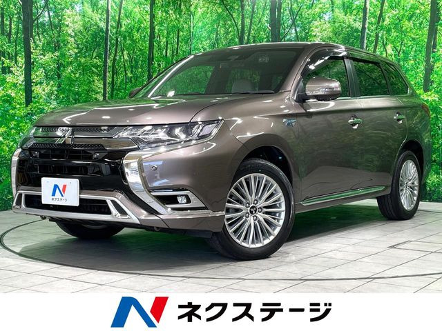アウトランダーPHEV 2.4 G プラスパッケージ 4WD 