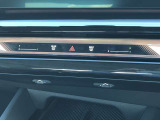車両の詳細、ご質問につきましては、営業スタッフまでお気軽にご連絡下さいませ。遠方のお客様には実車の詳細動画送信も承ります。お問合せをお待ち致しております。