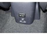 アウトドアが更に楽しめる♪車内外で1500Wまでの家電品が使える装備で、車内外でコーヒーメーカーや湯沸かしポット、簡易電子レンジなどが使えますよ(*^-^*)
