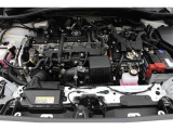 エンジンルームの樹脂部分は丁寧に磨いてツヤをだしています。当社の中古車のエンジンルームクリーニングはとても自信があります★