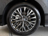 純正19インチアルミ!タイヤサイズは225/55R19です