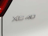 XC40エンブレム