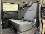 ゆとりある広々とした車内空間は、ドライブを始め買い物やレジャーなど、幅広く活躍します。一人でもみんなとでもお出かけを楽しみましょう!