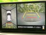 後方確認をサポートするモニターです。駐車時や狭い道での運転も安心です。周囲の状況を把握し、安全な運転をサポートします。運転の苦手な方にもおすすめです。