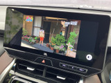 画面いっぱいに映像を表示でき、停車中の待ち時間などにテレビを視聴できます。見やすい表示で、休憩中に番組を楽しみたい方にも便利な装備です。