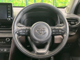 インテリアに合わせたデザインのステアリングは、運転される方のことも考え、運転しやすい形状、大きさです。是非一度、実際に触ってお確かめください。