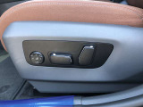 車両の詳細、ご質問につきましては、営業スタッフまでお気軽にご連絡下さいませ。遠方のお客様には実車の詳細動画送信も承ります。お問合せをお待ち致しております。
