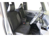 【運転席&助手席】クリーニング済みですので清潔感があり気持ち良く乗っていただけます♪