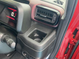 運転席側ドリンクホルダー
