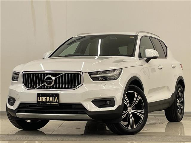 XC40 B4 AWD インスクリプション 4WD 本革シート 修復歴無し