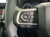 ステアリングスイッチ装備!運転しながら手元でオーディオの操作などができます。