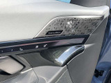 車両の詳細、ご質問につきましては、営業スタッフまでお気軽にご連絡下さいませ。遠方のお客様には実車の詳細動画送信も承ります。お問合せをお待ち致しております。