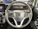 【純正革巻きステアリング】上質な革を使用することで、手にしっかり馴染みとても運転しやすいハンドルです♪