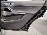【BOWERS&WILKINSダイヤモンド・サラウンド・システム】2つのダイヤモンド・ツイーターを搭載し、車内すべてのシートでスタジオレベルのハイグレードな音響が愉しめます☆
