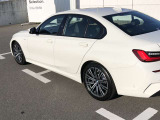 車両の詳細、ご質問につきましては、営業スタッフまでお気軽にご連絡下さいませ。遠方のお客様には実車の詳細動画送信も承ります。お問合せをお待ち致しております。
